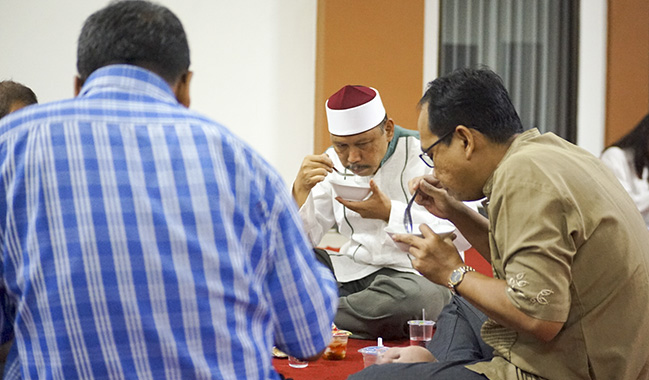 Buka Puasa Bersama BPU UNSOED, Sederhana Namun Sarat Makna