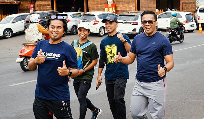 Puluhan Mahasiswa Ramaikan BPU 60 Minutes 60 Days Cycling-Running-Walking in 60th UNSOED