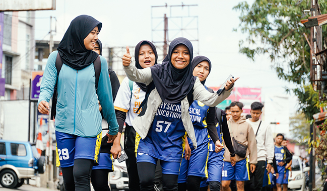 Puluhan Mahasiswa Ramaikan BPU 60 Minutes 60 Days Cycling-Running-Walking in 60th UNSOED
