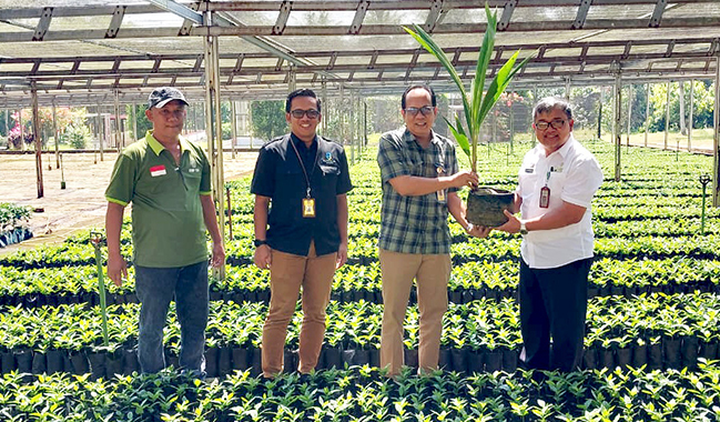 BPSI-TRI Kementerian Pertanian Beri Bibit Kopi & Kelapa Kepada Unsoed