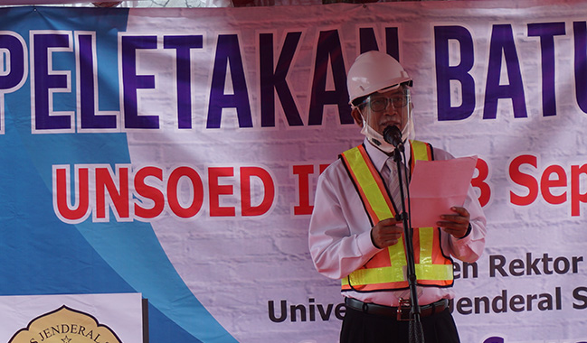 Peletakan Batu Pertama Pembangunan UNSOED Inn oleh Rektor