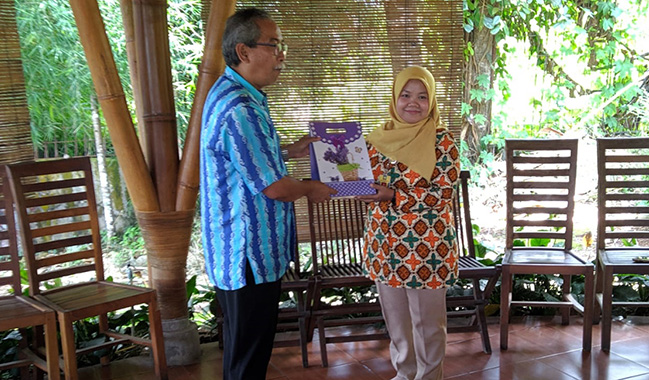 Bertukar Posisi, Hardiyatmi Menggantikan Rini Sumanti, SE Sebagai Bendahara BPU