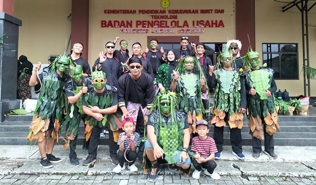 Kontingen BPU Ramaikan Karnaval dan Jalan Sehat Dies Natalis Ke-61 UNSOED