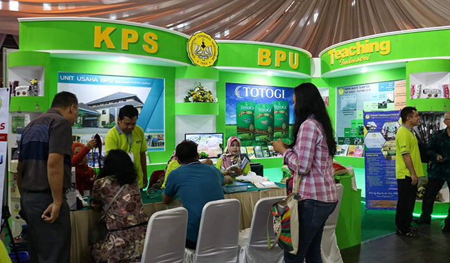 Beras Premium Totogi Laris Manis di UNSOED EXPO 2019